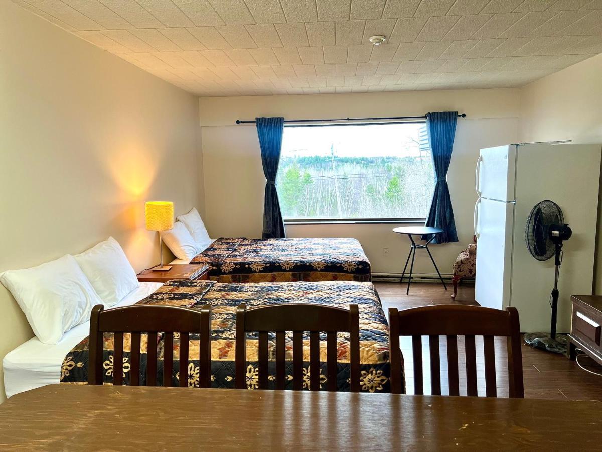 Lively Inn And Suites - Sudbury Naughton エクステリア 写真