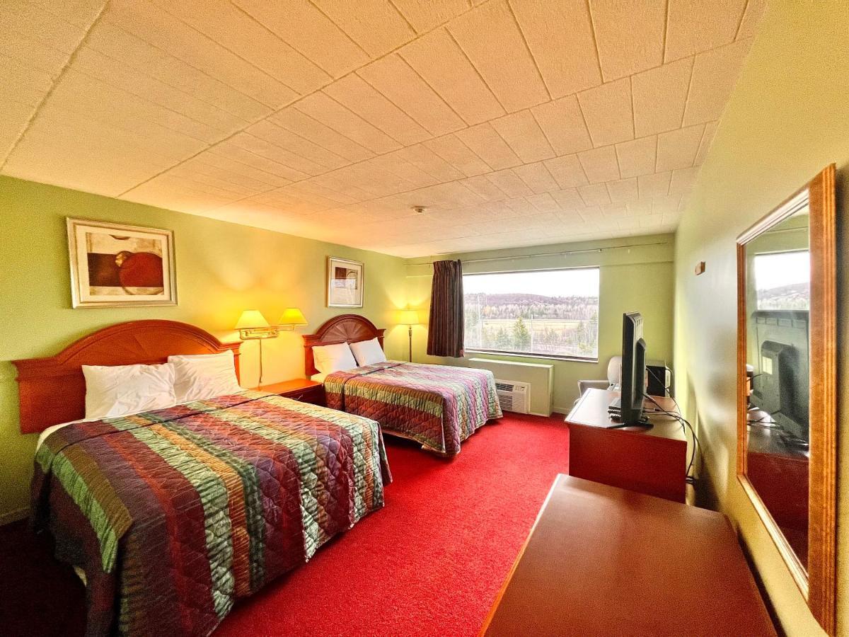 Lively Inn And Suites - Sudbury Naughton エクステリア 写真